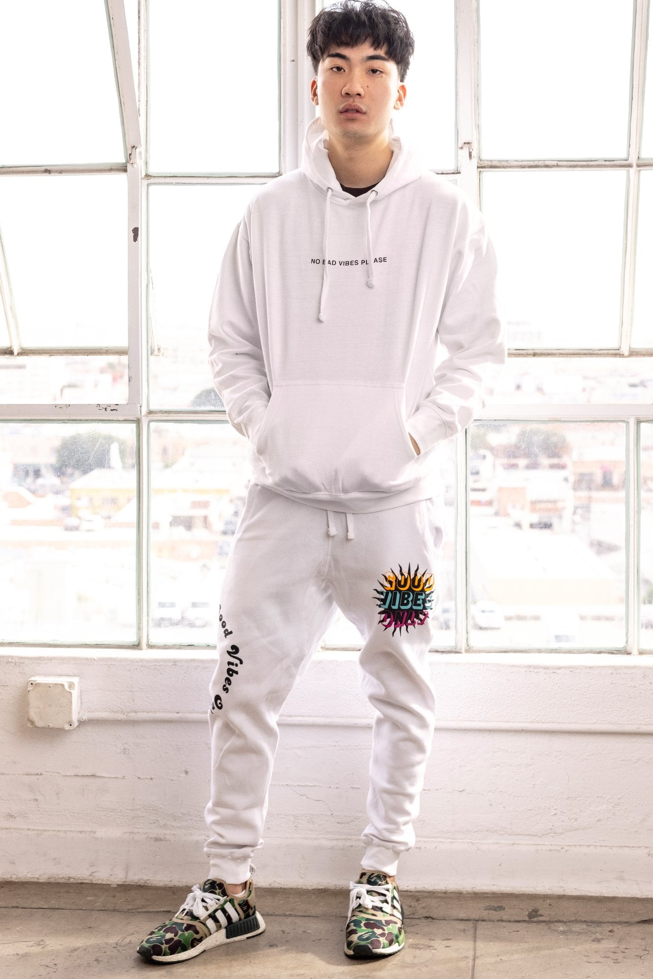 GOOD VIBES ONLY Unisex Sweatpants - White